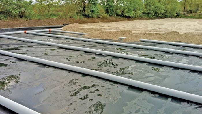 EbbandFlow pipes with sand over half 700x395