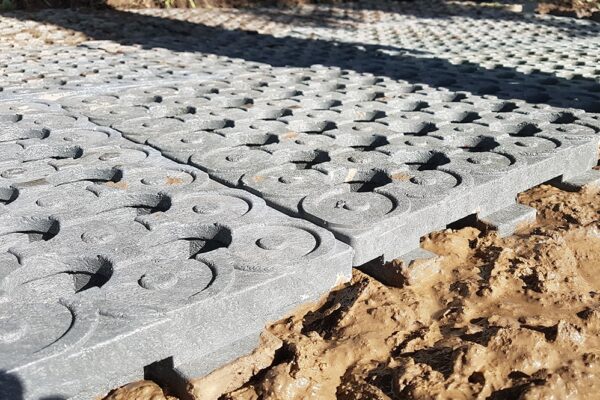 mud-control-grids-over-mud